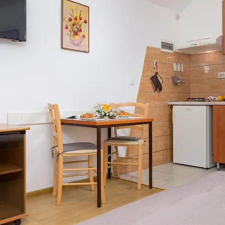 Ruhig Gelegene 7 Apartment *