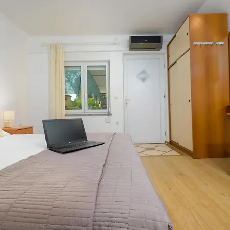 Apartment Ruhig Gelegene 7
