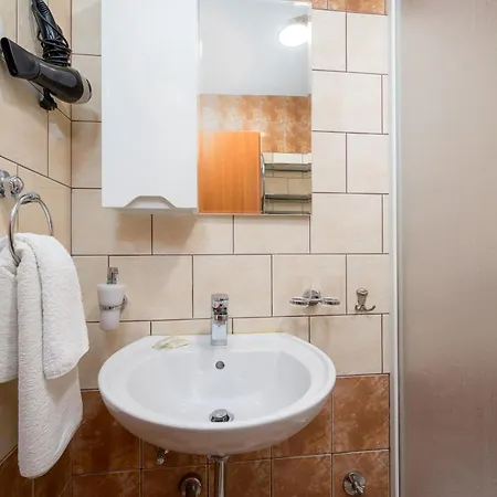 Apartment Ruhig Gelegene 7 Stinjan